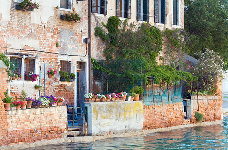 意大利威尼斯美丽的夏日威尼斯运河风景图片