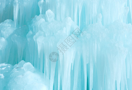 喷泉冰瀑中的冷冻水冬季背景图片