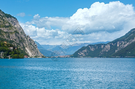 Como湖意大利夏季海岸风景图片