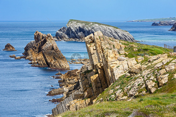 PortioBeach附近大西洋海岩石岸线皮亚拉戈斯坎塔布里亚西班牙图片