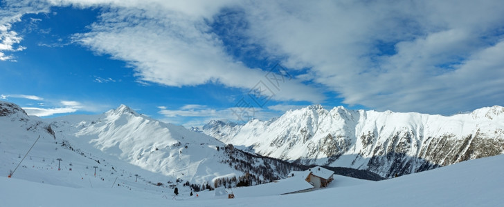 雪地度假胜奥利提罗尔所有滑雪者都无法辨认图片