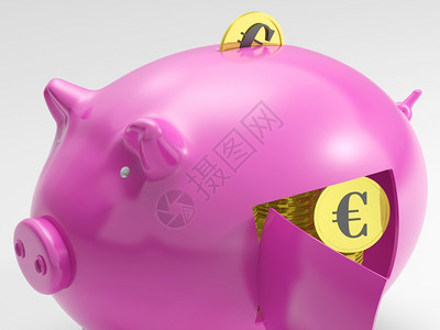 在欧洲的猪展示货币和投资欧元图片