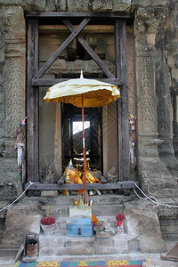 柬埔寨吴哥金巴正神庙顶上的圣殿图片