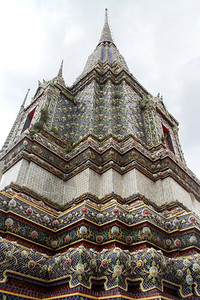 泰国曼谷watPho的Tilechedi图片