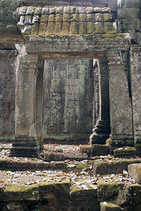 柬埔寨吴哥寺庙门图片