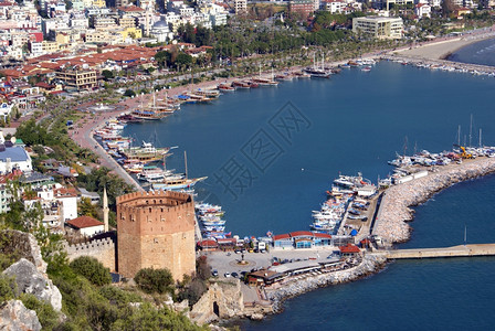 土耳其艾伦亚红塔和港口图片