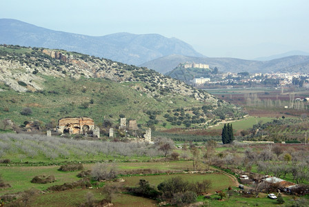 土耳其塞尔楚克的埃费苏斯和城堡的废墟图片