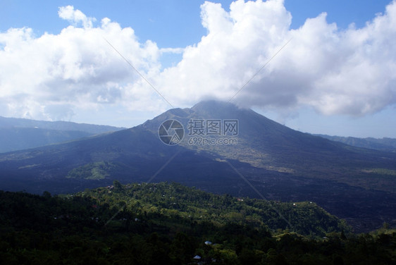 印度尼西亚巴厘的火山GuunungBatur图片