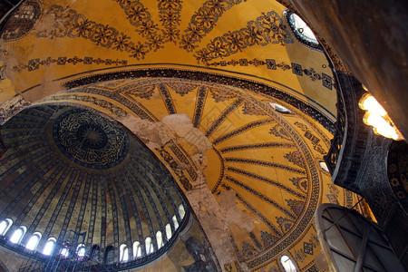 土耳其伊斯坦布尔AyaSophia清真寺的Domes图片