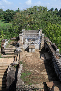 阿努拉达普拉伊斯乌鲁木尼耶岩寺佛龛图片