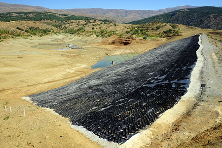 土耳其雅尔瓦茨附近大坝图片