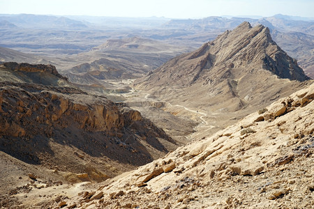 以色列内盖夫沙漠的雷蒙图片