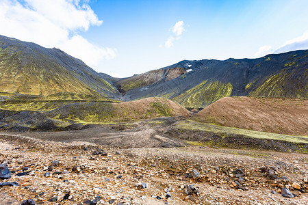前往冰岛高地区Fjellabak自然保护区位于冰岛高地区September的Landmannalaugar地区Graenagil图片