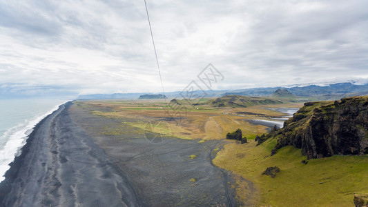 去冰岛旅游九月在卡特拉地质公园的大西洋南岸VikIMyrdal村附近的Dyrholaey海角观看索尔黑马法拉海滨图片