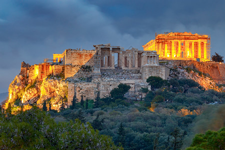 古希腊神庙日落时在雅典希腊图片