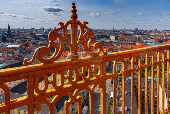 从基督救世主教堂的钟楼空中观察这座城市哥本哈根丹麦图片