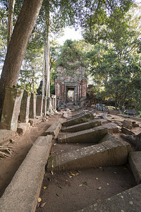 高棉寺庙位于柬埔寨西北部柏威夏市以西的Srayong镇以东柬埔寨SraEm2017年11月柬埔寨SRAEMPRASATKOHKE图片