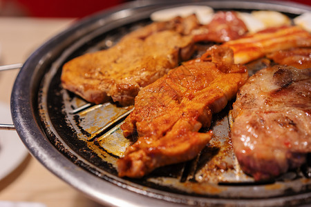 热烧烤猪肉和韩国风格图片