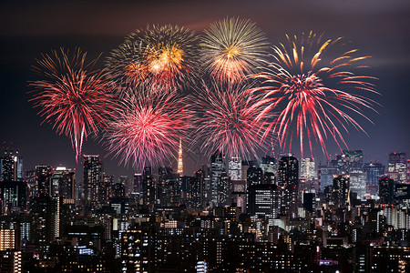 日本东京市风景的烟花节日背景