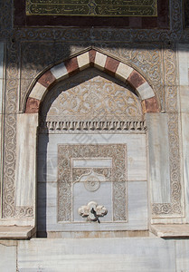 土耳其式奥托曼风格的古董喷泉图片