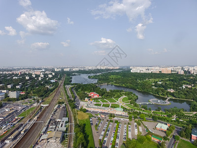 莫斯科市的顶端景色城市的建筑道路和其他基础设施从上面看城市景色从上面看城市景色图片