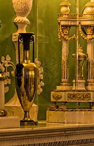 俄罗斯圣彼得堡2016年8月2日古代大师的石头花瓶雕塑家的自豪感石头和金属加工技术的自豪感博物馆中的绘画和艺术古代大师的雕像和艺图片