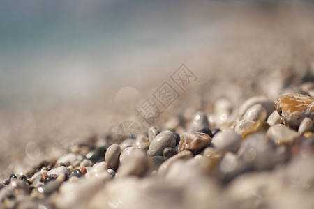 长的石子海滩照片和8657号潮汐波的海石块图片