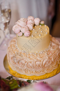 金色的婚礼蛋糕金色的婚礼蛋糕7401图片