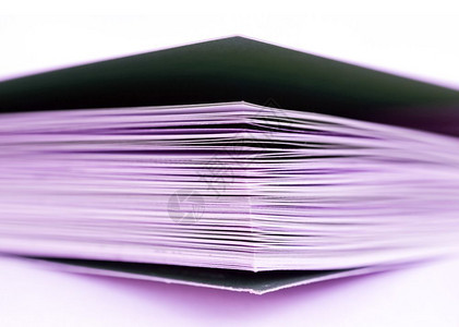 紫色纸页作为背景有用紫色纸页背景图片