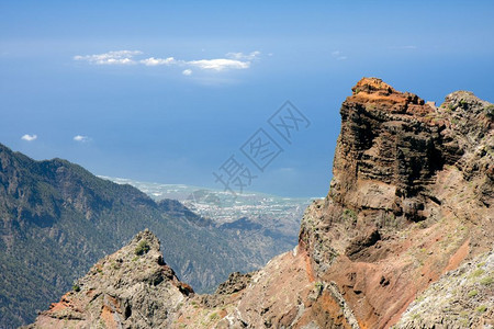 从加那利群岛拉帕尔马的最高峰值查看图片