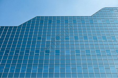 荷兰乌得勒支市蓝色天空的现代办公大楼图片