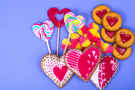 情人节的甜食姜饼棒糖干工作室照片情人节的甜食饼干图片
