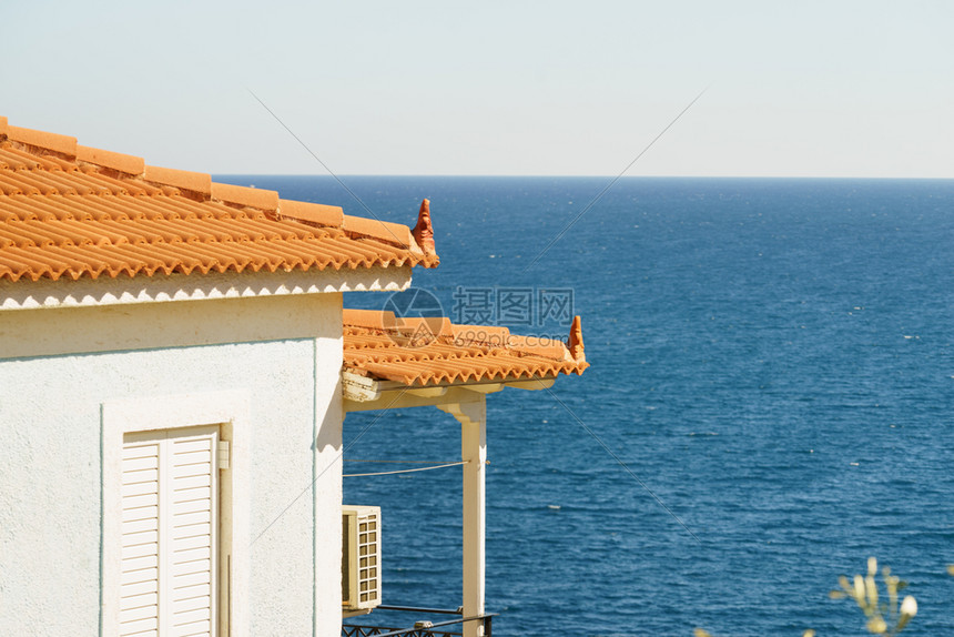 在海边旅游居住的房屋图片