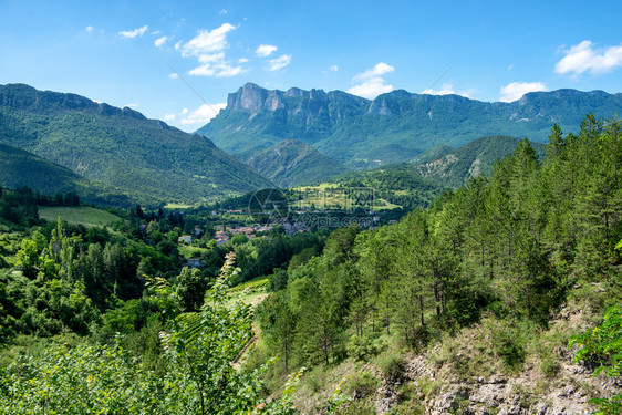 法国德罗美山的地景观图片