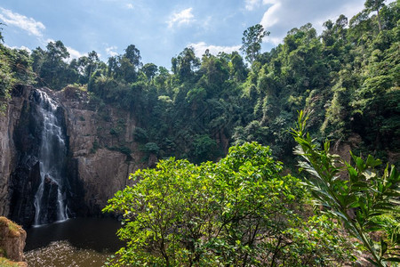 天然HaewNarok瀑布图片
