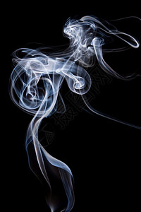 蓝色香烟黑色背景隔离的烟雾摘要背景