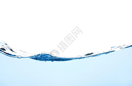 浅蓝色水浪有气泡和一点水下喷溅制片厂拍摄以白色背景隔离图片