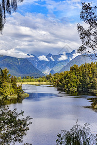夏季新西兰马森湖景色图片
