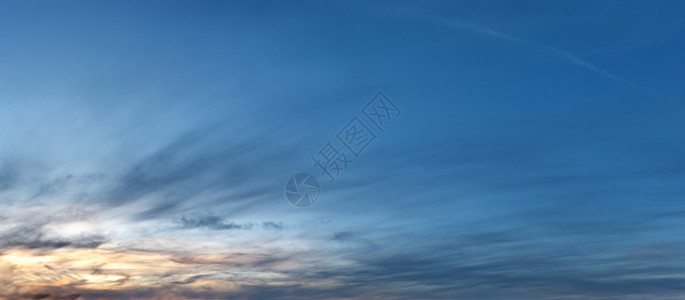 黄昏日落暮光天空背景图片