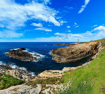 西班牙夏季大洋海岸景观灯塔岛Pancha两针缝合全景图片