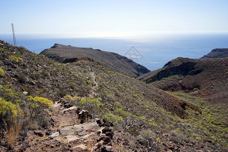西班牙加那利群岛拉戈梅海岸的轨迹图片