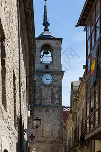 西班牙里昂Ponferrada教堂顶楼的景象尖镇图片
