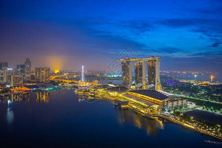 新加坡城市建筑夜景摩天大楼高清图片素材