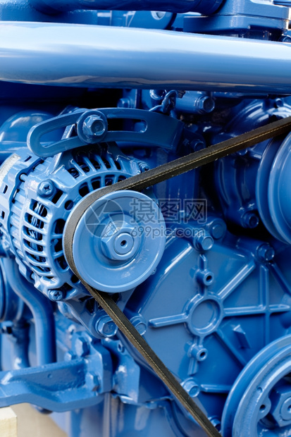 蓝色的柴油机一艘船上新的海洋柴油发动机品牌电图片