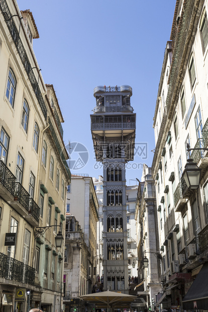 拜萨胡斯塔白沙SantaJustaAlevel又称为CarmoLaim是190年开放的电梯连接葡萄牙里斯本Baixa街道和上加卡图片