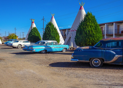 翼万路线帐篷6号公路上亚利桑那州霍尔布鲁克的Wingwam汽车旅馆和老爷图片