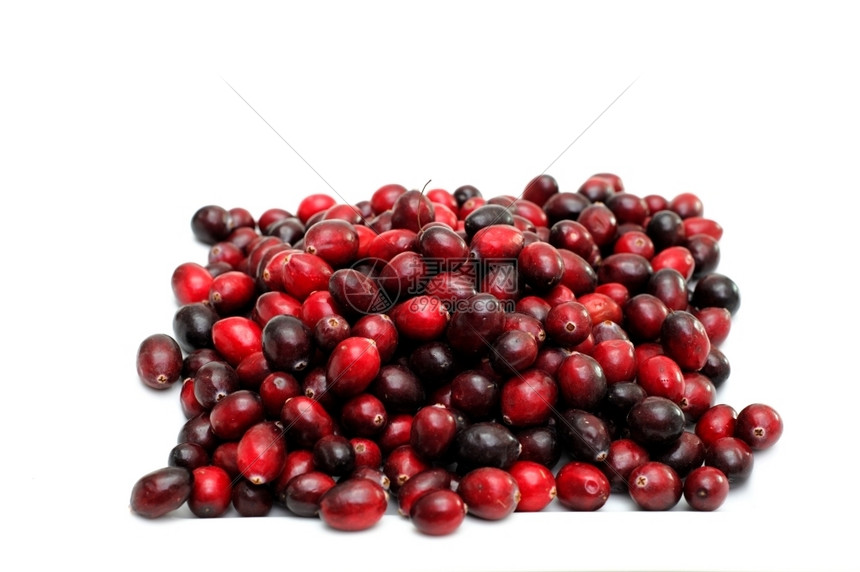 本迪克森各种红色树叶的莓水果以白色背景隔离在上与世隔绝的草莓蔓越落下图片