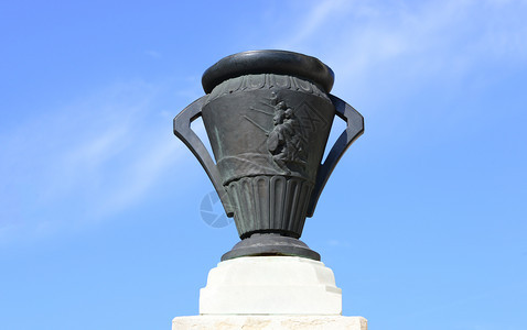 旅行英雄的罗马尼亚纪念碑标志花瓶细节雕像图努图片