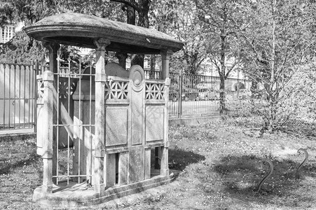 华丽的建造19世纪初公园共厕所19世纪早期古老的图片