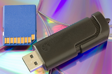 不同的媒体存储cddvdusb设备和sd卡恢复技术回忆图片